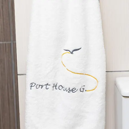 Seafront - Port House G Apartmán