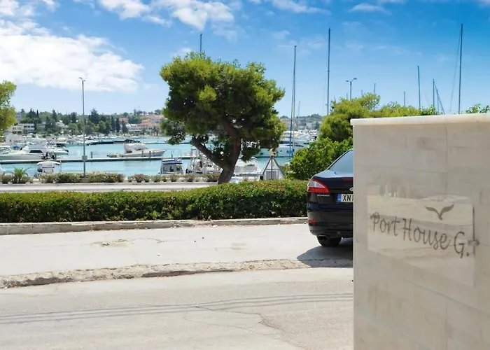 Seafront - Port House G