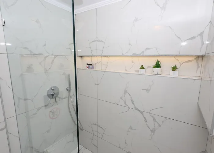 Seafront - Port House G דירה *